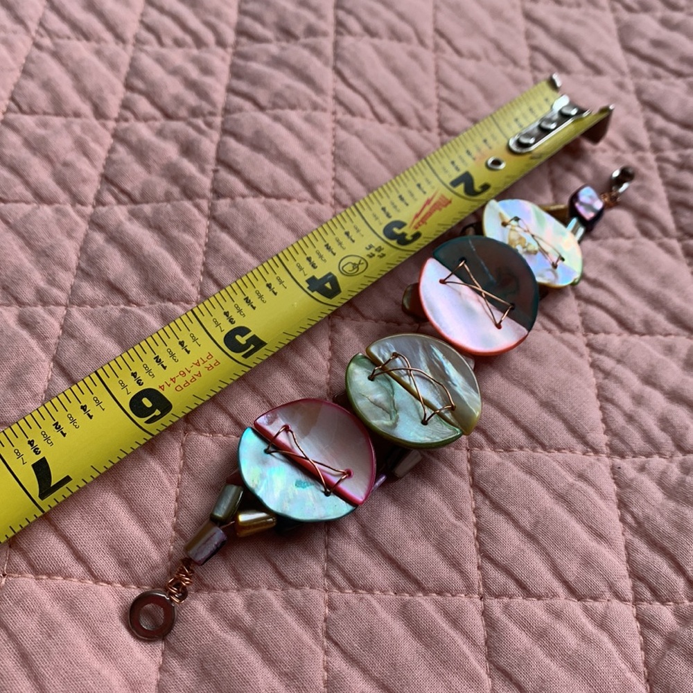 Colorful Shell Bracelet - Picture 6 of 6